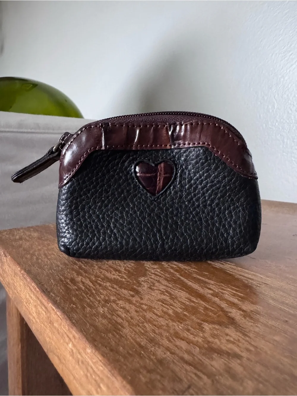 Brighton Black Pebble Leather Coin Purse Brown Croc Embossed Trim Heart Accent